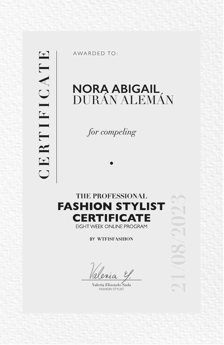 Professional Fashion Stylist certificate awarded to Nora Durán